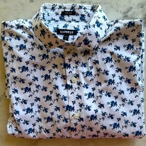 Men’s Express blue floral print button-up. Extra slim fit. Size Large